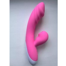 Вибратор с вакуумной стимуляцией клитора