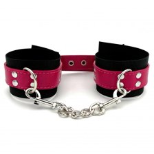 Универсальные малиново-черные наручники
